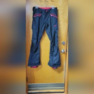 Burton Snowboard pants (womens). Black/Pink